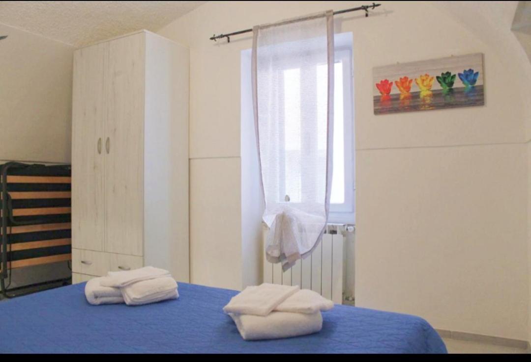 A Casa Di Fede Lägenhet Dolceacqua Exteriör bild